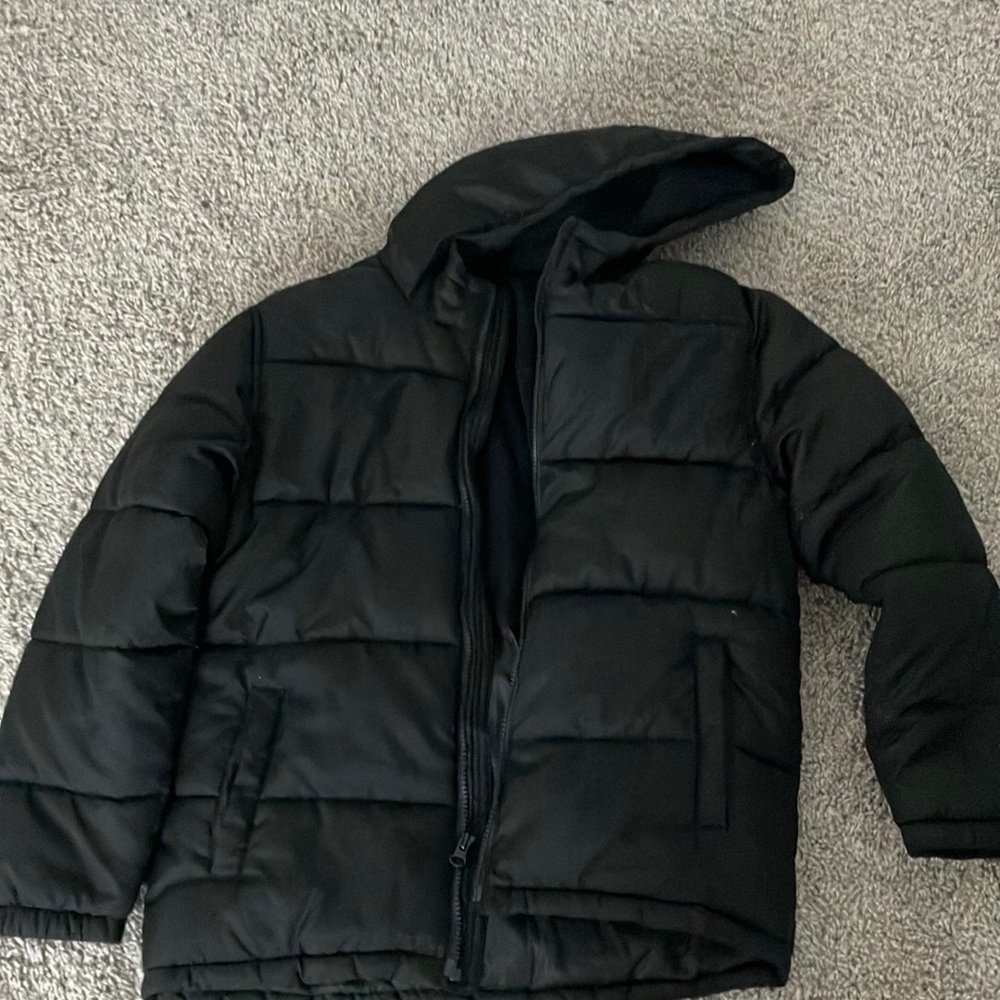 Brand new boys old navy puffer jacket.